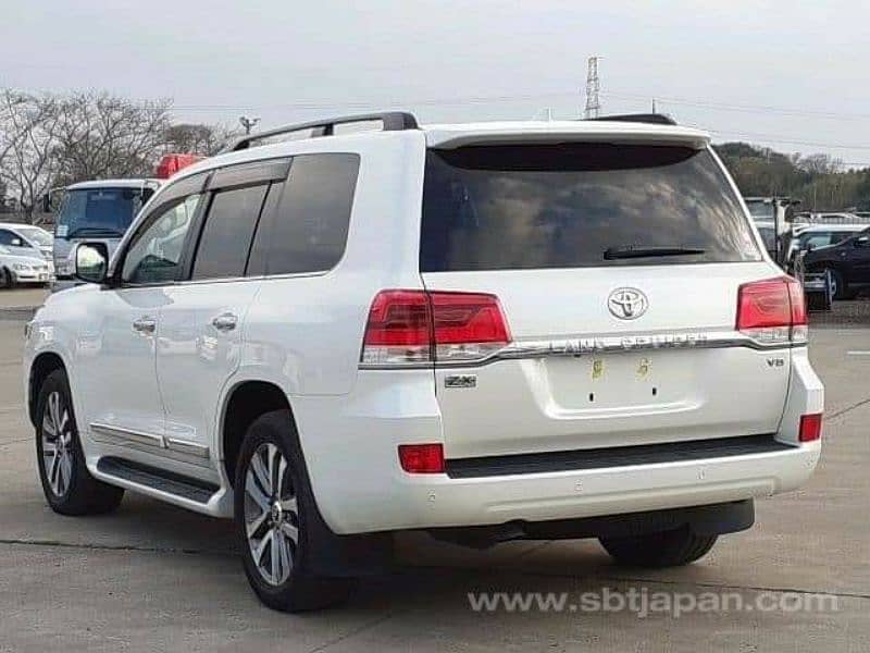 Toyota Land Cruiser ZX 2019 end month 11