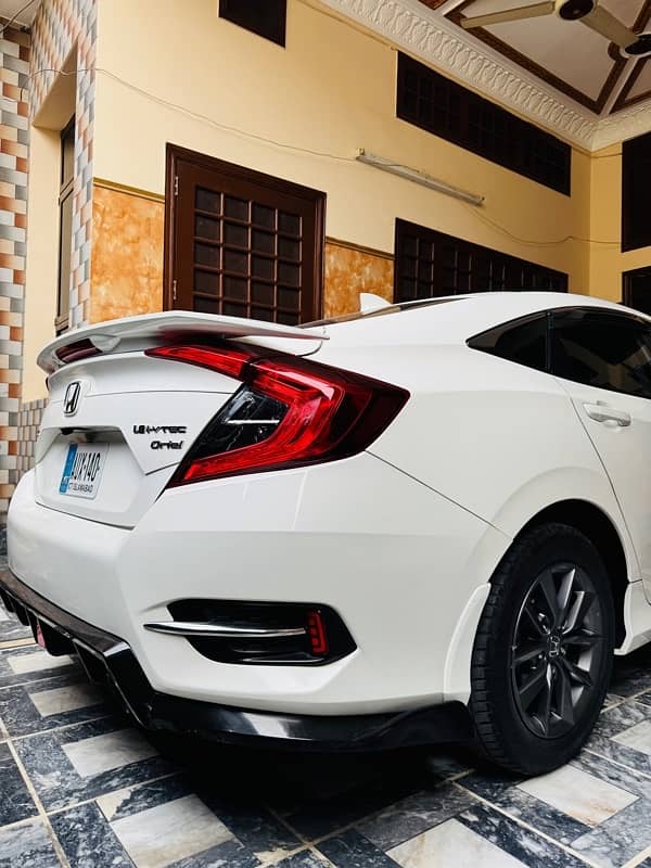 Honda Civic Oriel 2021 4