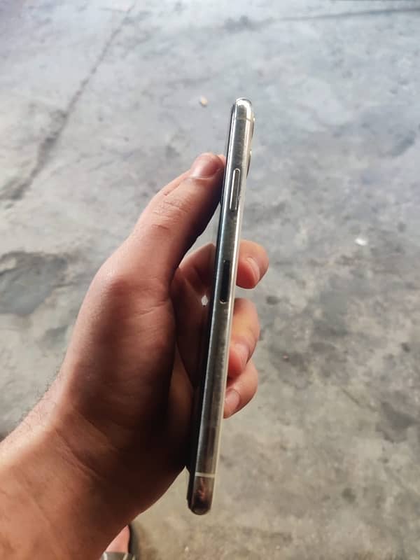 iphone 11 pro max 256gb non pta fu 5