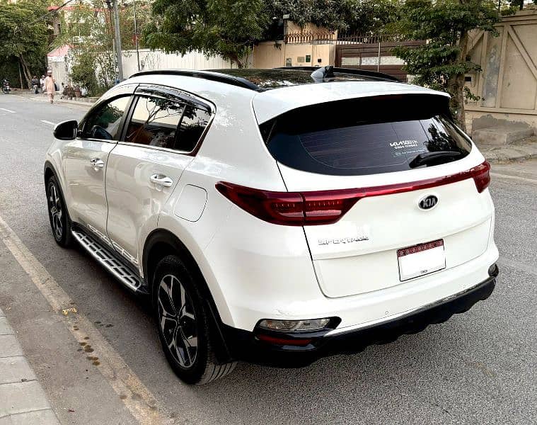 KIA Sportage FWD 2021 3