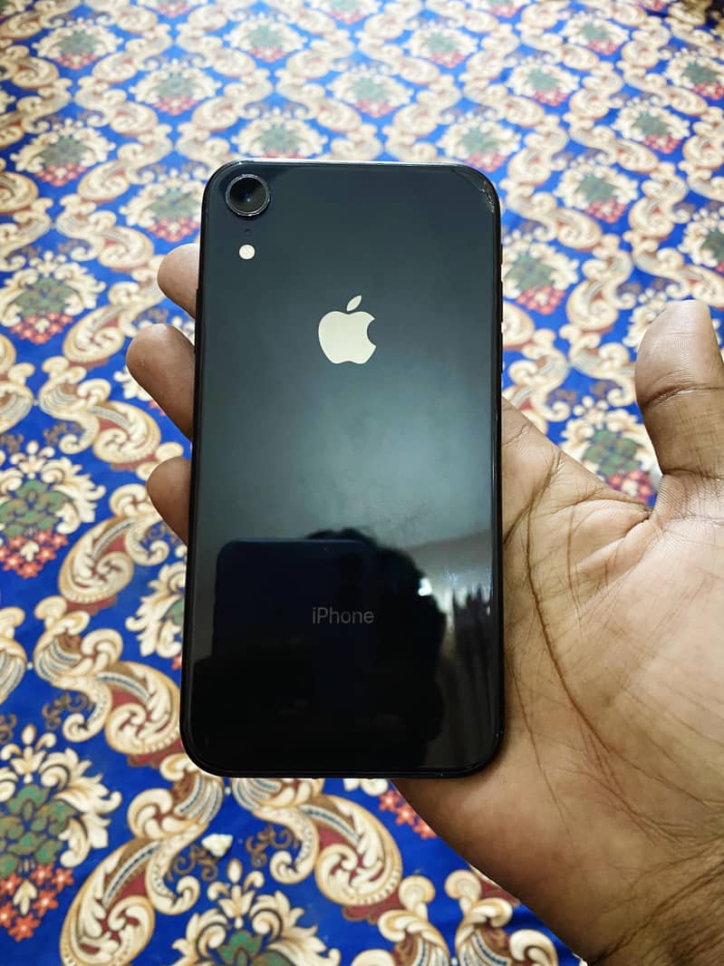 Apple iPhone XR 0