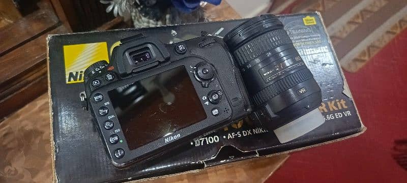 Nikon d7100 with 18 200mm VR 2 lens 1