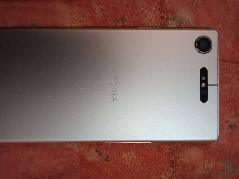 Sony Xperia XZ1 non pta 1