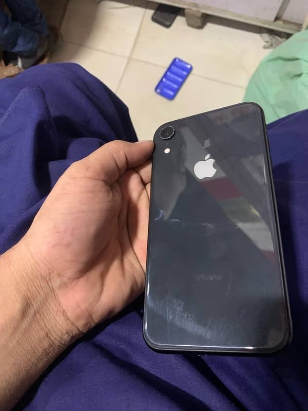 iphone xr all ok 64gb jv 4