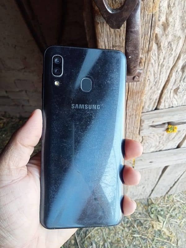 samsung galaxy a30 3