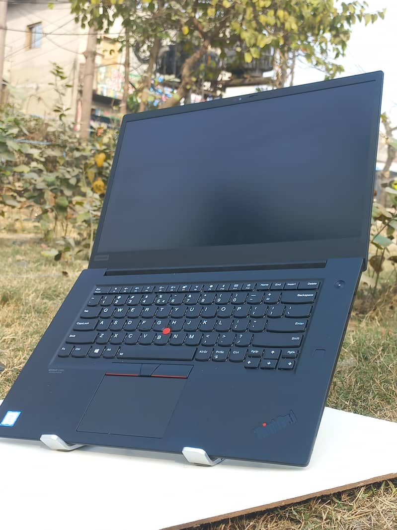 lenovo p1 Gen 2 | core i7 9th gen | 4K  | 4gb Nvidia | Slim Workstaton 12