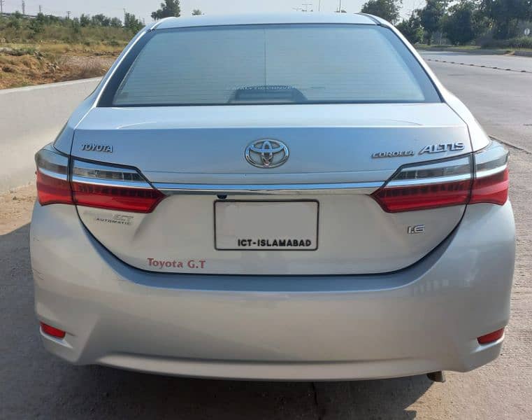 Toyota Corolla Altis 2018 3