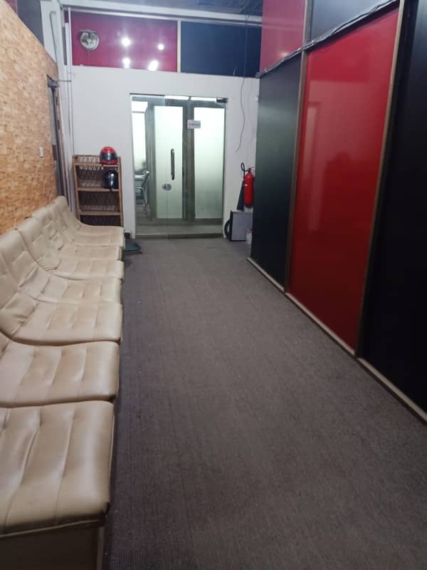 VIP FURNISHED OFFICES FOR RENT 32