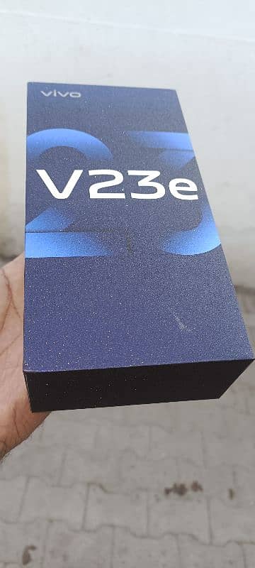 Vivo V23e 10/9.5 Condition with Box and Charger 9