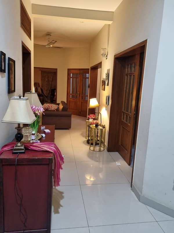 1KANAL OWNER USED HOUSE FOR SALE IN WAPDA TOWN PHASE 1 6 BEDROOM 2