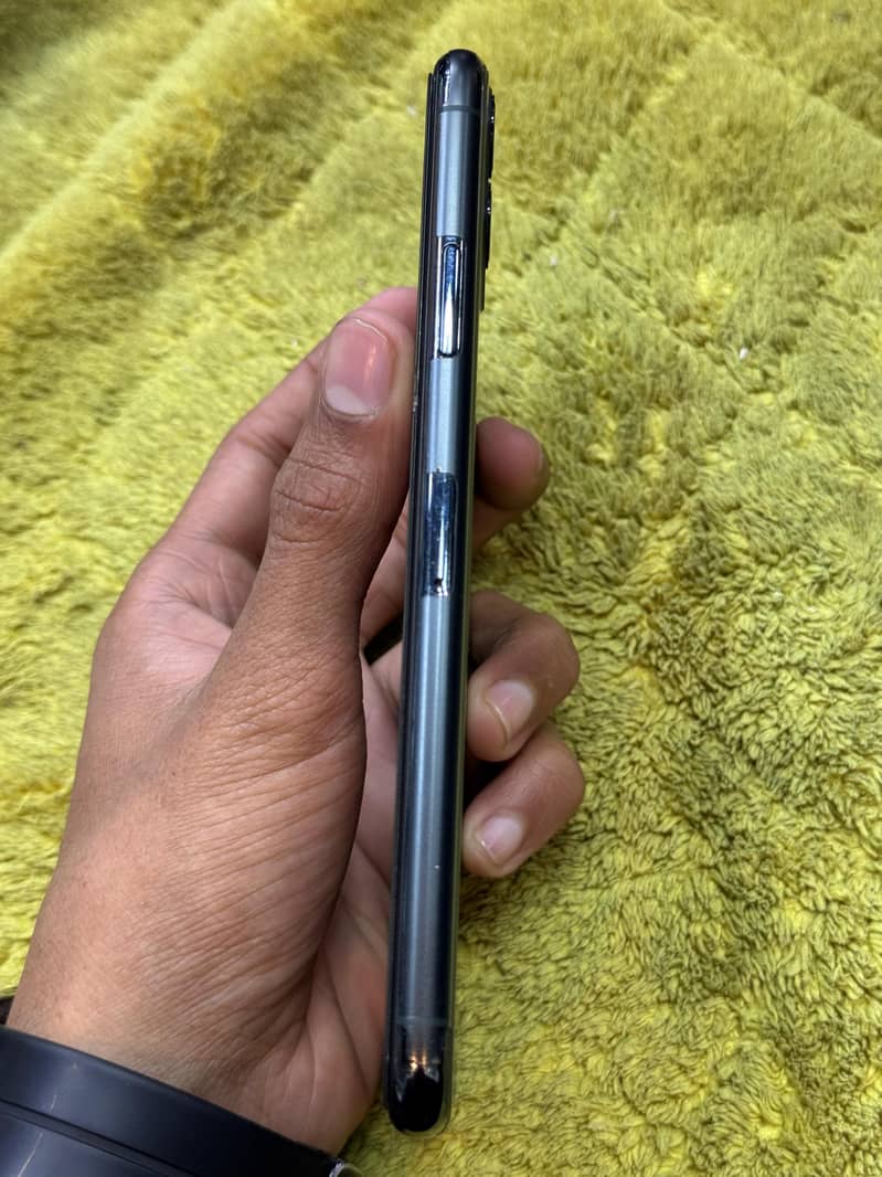 iPhone 11 Pro Pta Approved 4