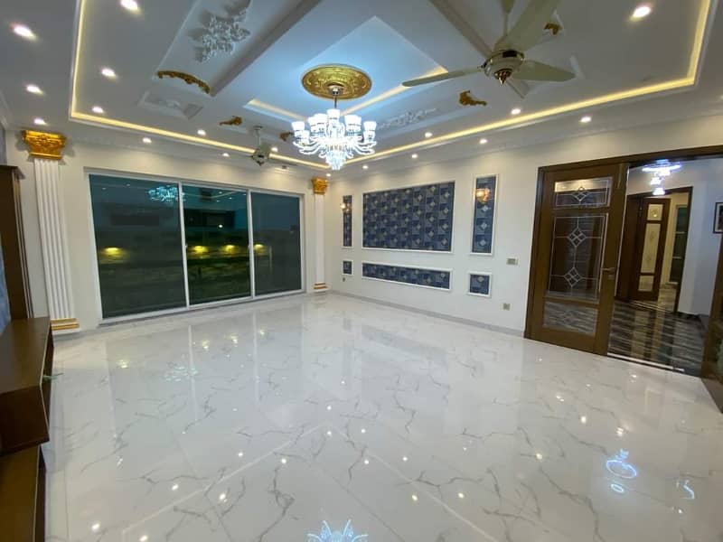 1 KANAL NEW MODERN DESIGN BUNGALOW IS AVAILABLE FOR SALE 2