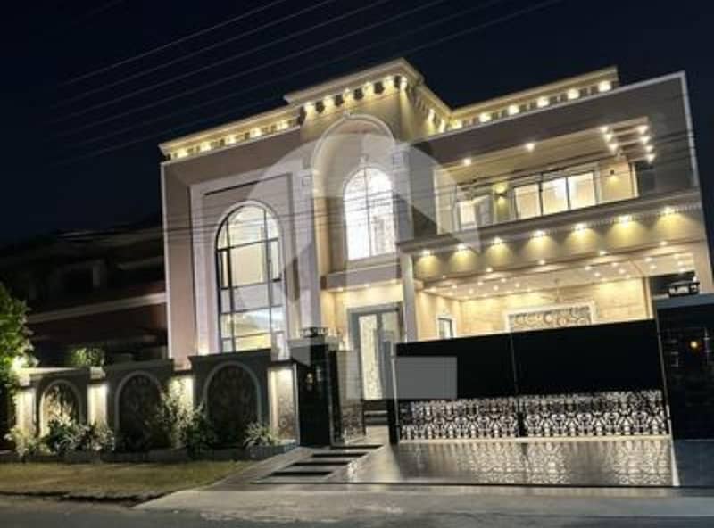 1 KANAL NEW MODERN DESIGN HOUSE FOR SALE 6 BEDROOM 2