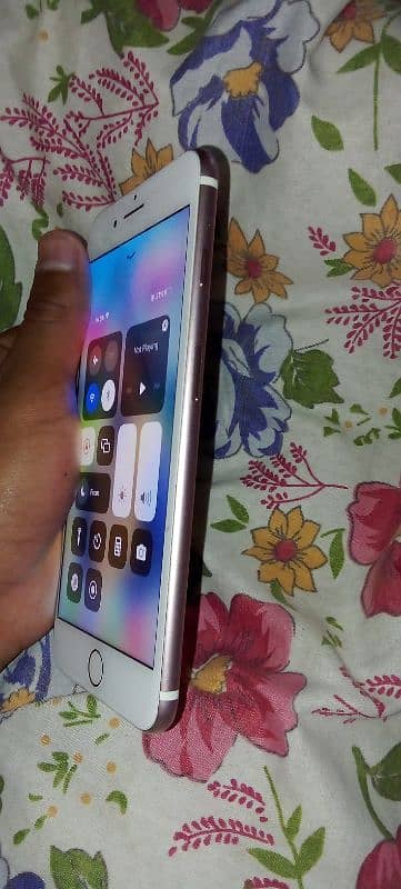 I PHONE 7 PLUS 5