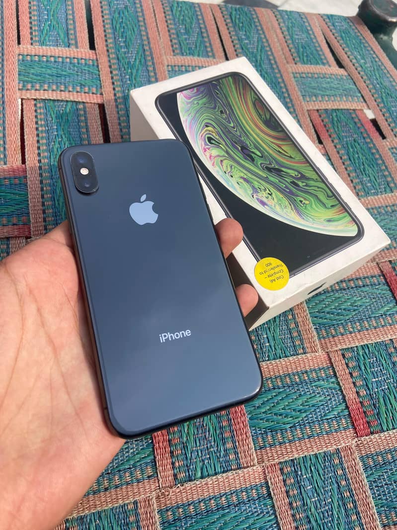 Apple iPhone XS 7