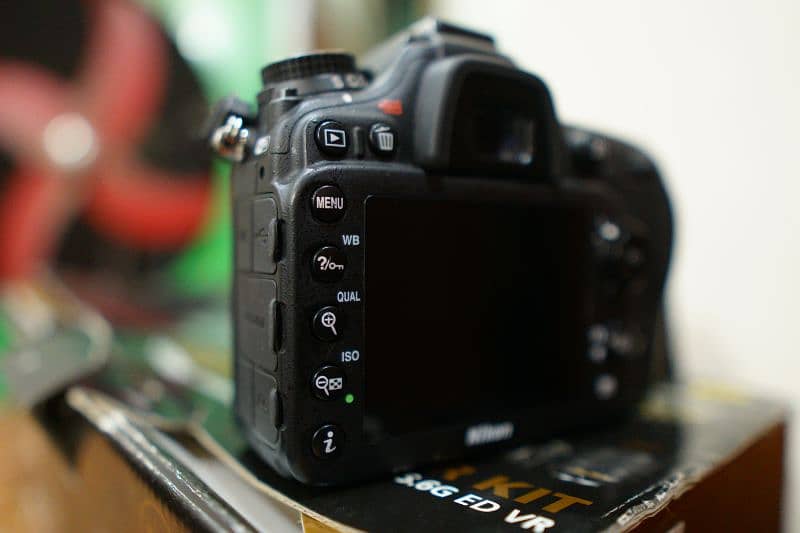 Nikon d7200 body only 12k shutter 1