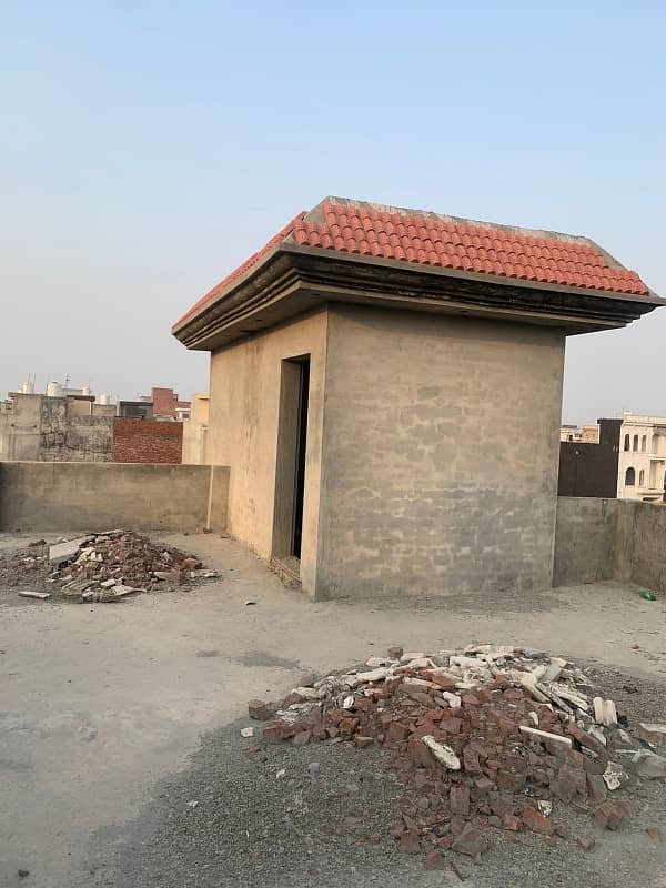 N Block 6 Marla Corner Facing Park Gray Shutter House For Sale Al Rehman Garden Phase-2 13