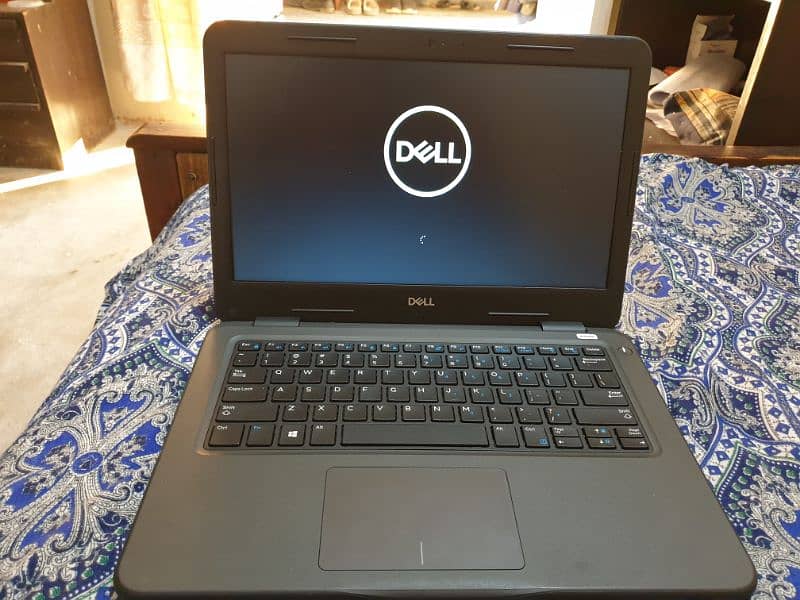 Dell laptop generation 8 latitude 2