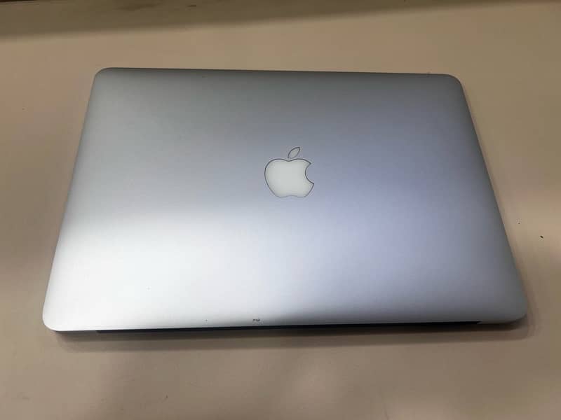 MacBook Air 2017 13.3” 6