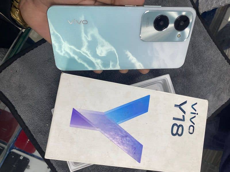 VIVO Y18 OFFICIAL PTA APPROVED 4/128GB WITH BOX COMPLETE ACCESORIES 0