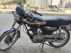 Honda 125 2016 Karachi 96000 Fix Price.