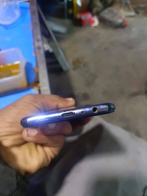 oppo F19 6 128 super amolad screen condition 10 by 9 3