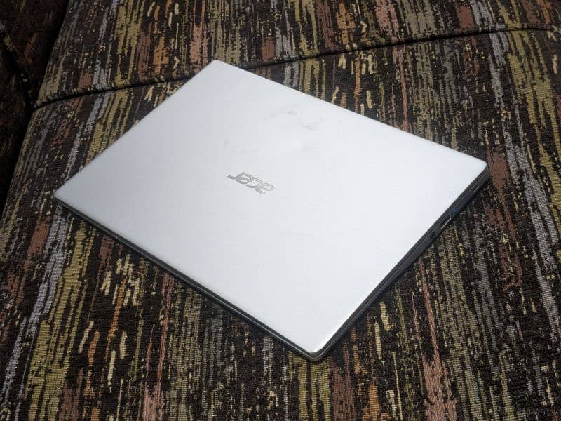 Slim Laptop i5 11th Gen 8GB 256SSD Acer Swift 3 Ultrabook 8/10 1