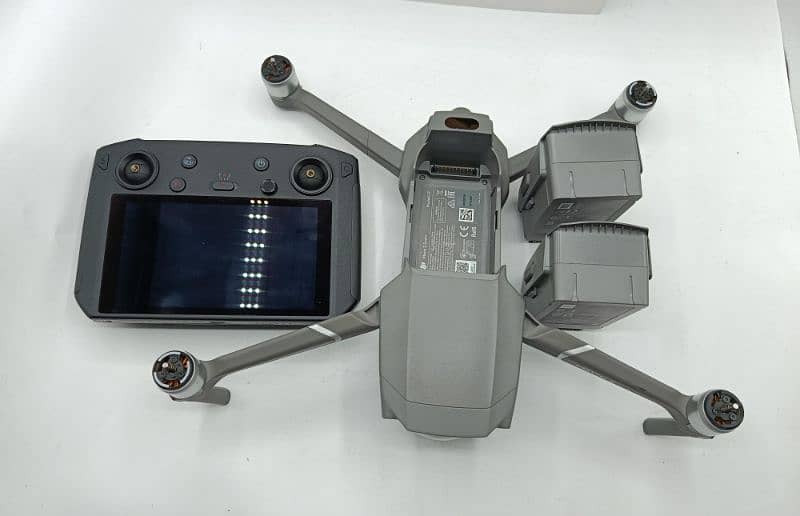 Dji Mavic 2 Zoom with smart controller combo with 2 batteries 4