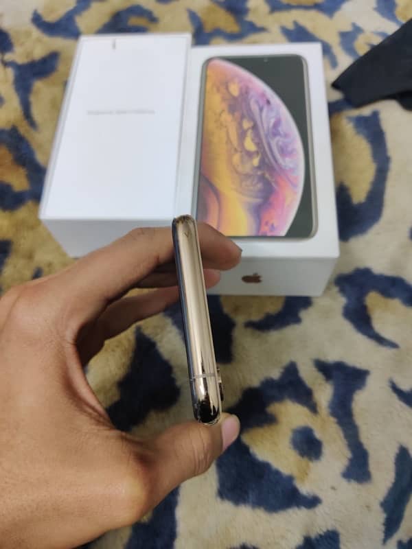 Iphone xs factory unlock 3