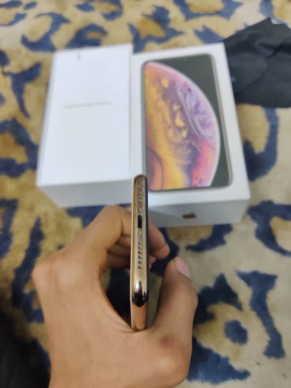 Iphone xs factory unlock 6