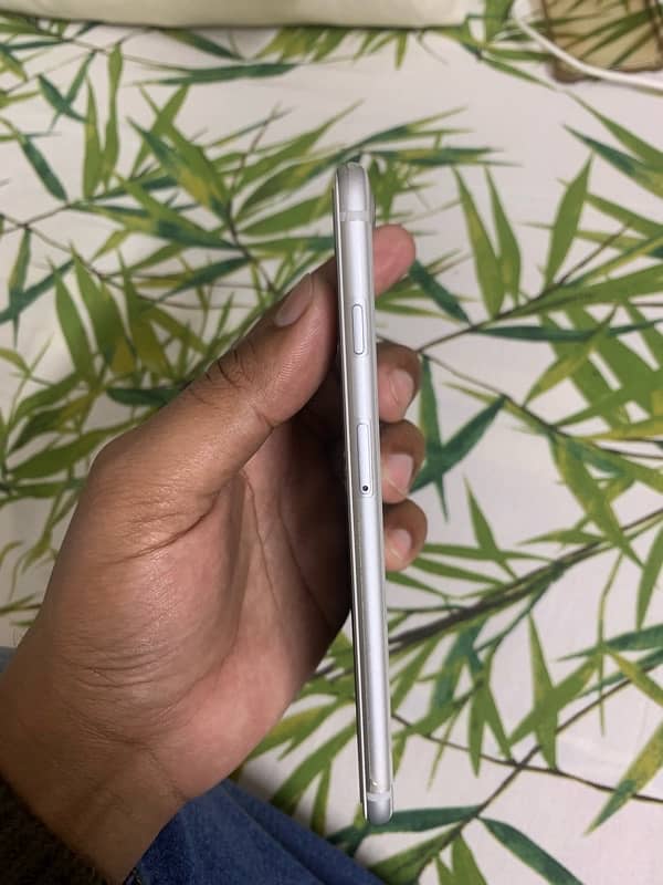 iPhone 8 Plus 256GB PTA Approved 5