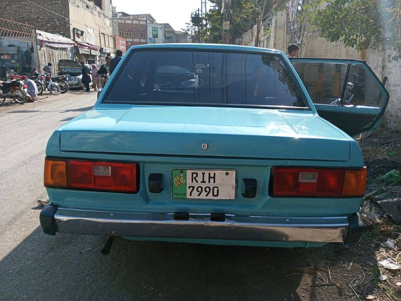 Toyota Corolla 1980.   contact 03225253546 2