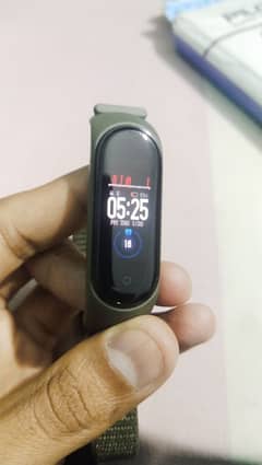 Mi band 5 only 2 months use