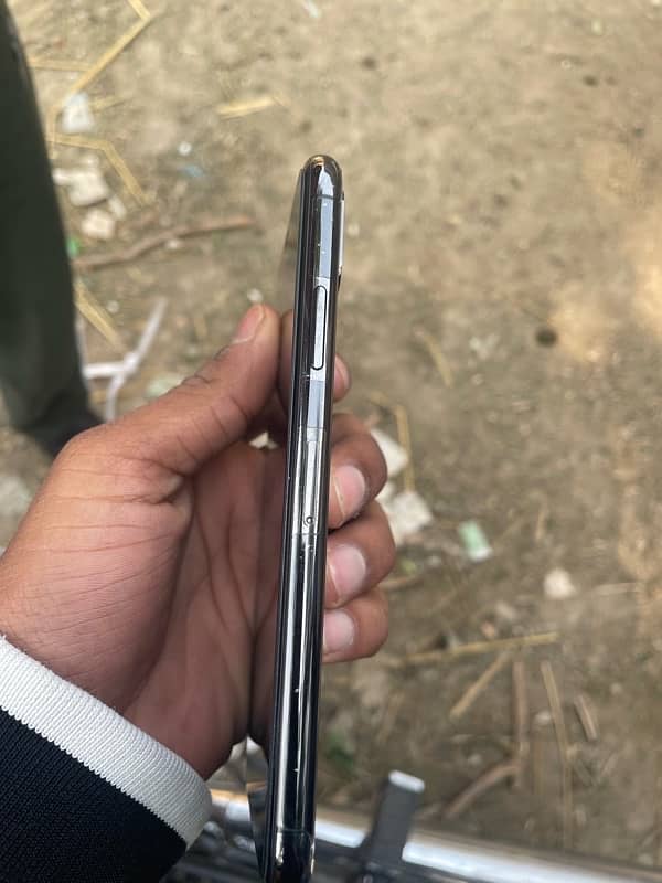 iphone x oficial pta aproved 1