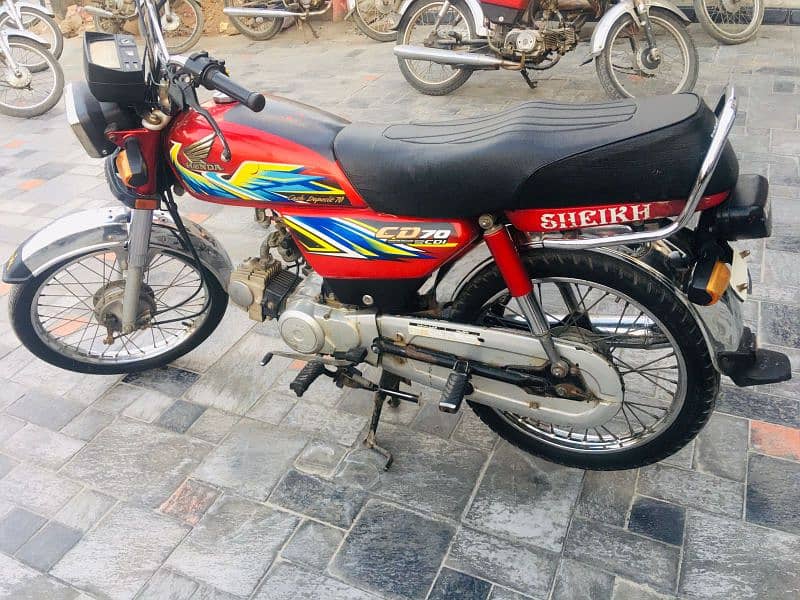 Honda 70 21 model for sale. 1