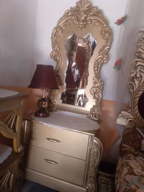 2 month used furniture for sale new condition 1