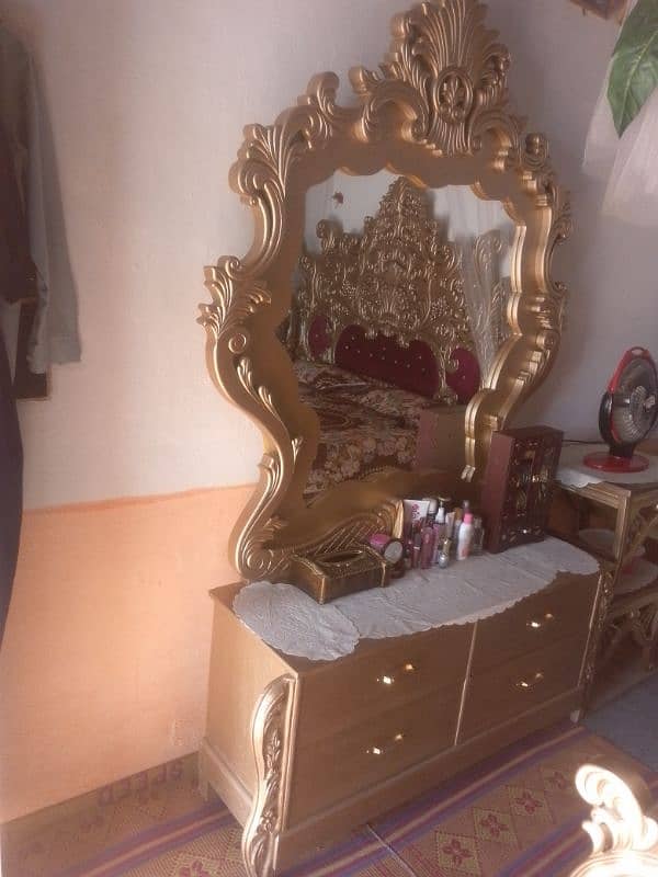 2 month used furniture for sale new condition 3