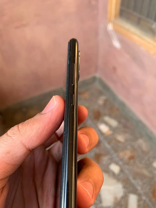 1. 	Huawei P30 Lite – Excellent Condition | Best Price 6