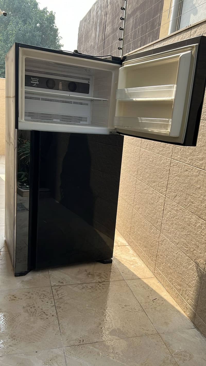 HITACHI FRIDGE FOR SALE 4