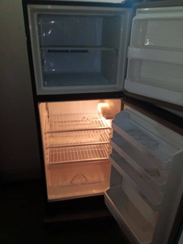 Dawlance Refrigerator 2