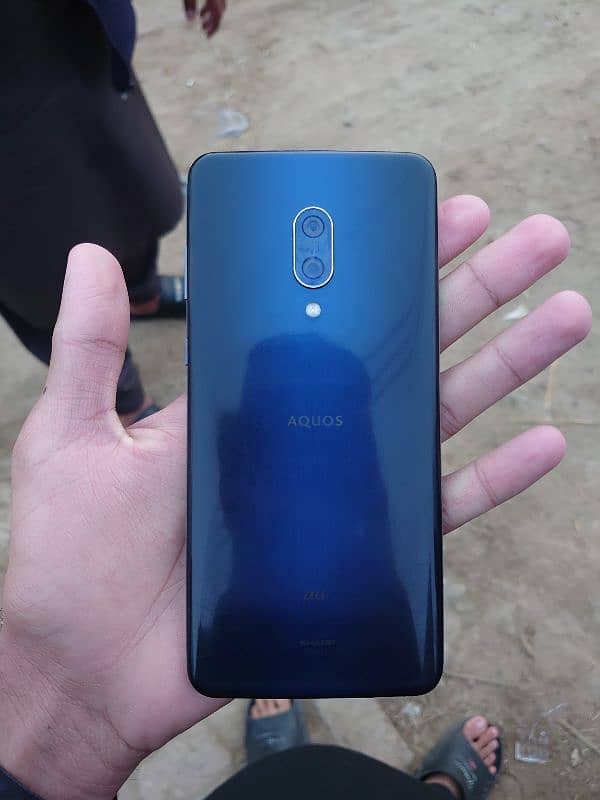 Aquos zero 2 5