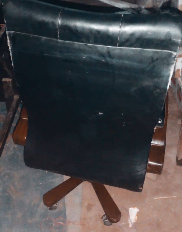 Business chair 3