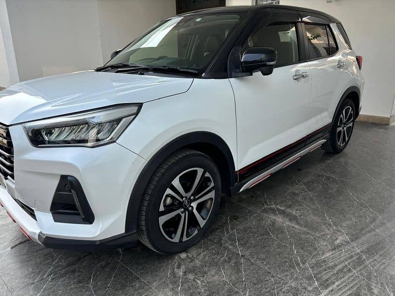 Daihatsu Rocky 2019 1