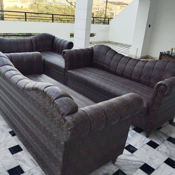 6 seater sofa + L shaped 0