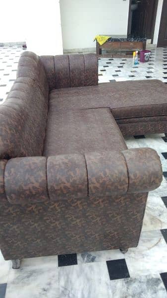 6 seater sofa + L shaped 1