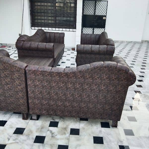 6 seater sofa + L shaped 4