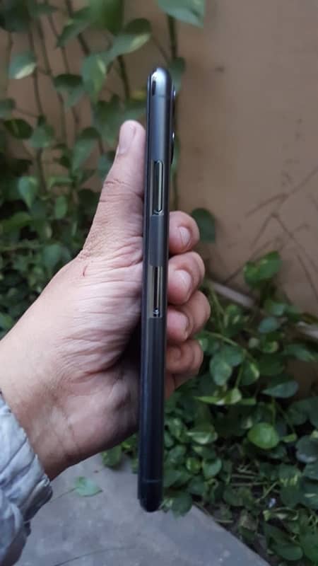 iPhone 11 Pro Max nonpta 4