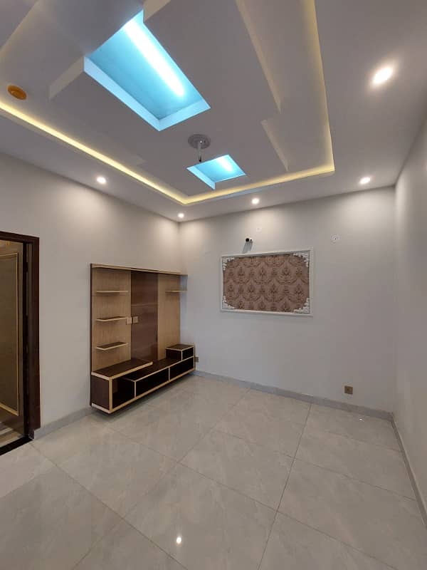 DHA REHBAR BRAND NEW HOUSE FOR SALE 3BEDROOMS WITH ATTACH WASHROOM 17