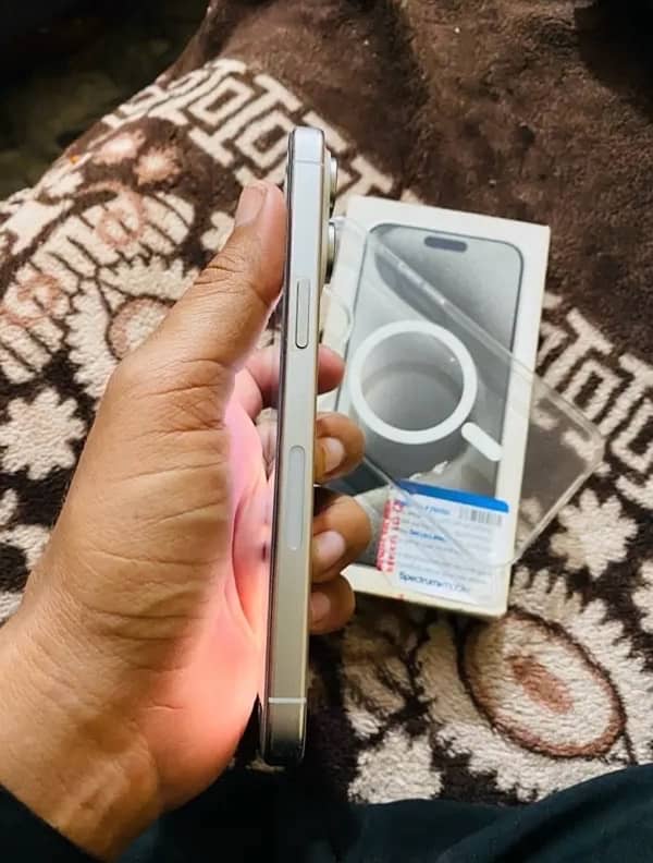 Iphone 15 pro max jv white 256gb 1