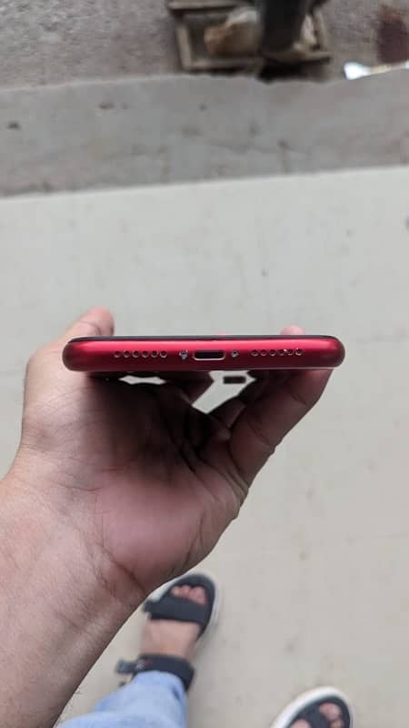 IPhone XR 64 GB 5